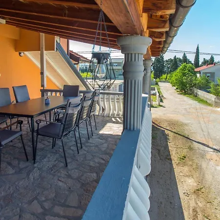 Mostaria House